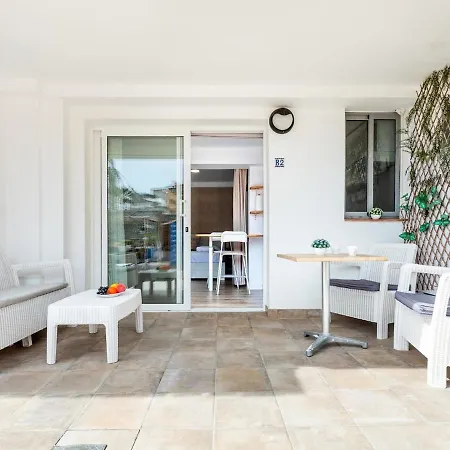 Lägenhet B2 Amazing Front