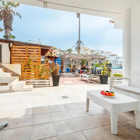 B2 Amazing Front Appartement